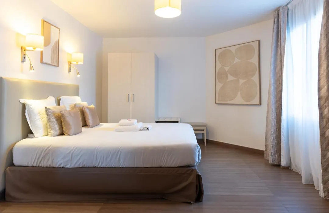 Hôtel CASABELLA Cannes Mouans Sartoux-1