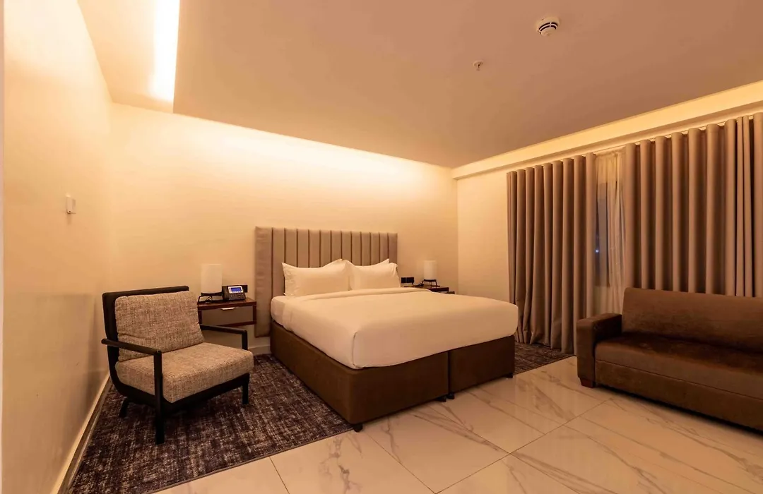 Palms By Eagles Airport City-1