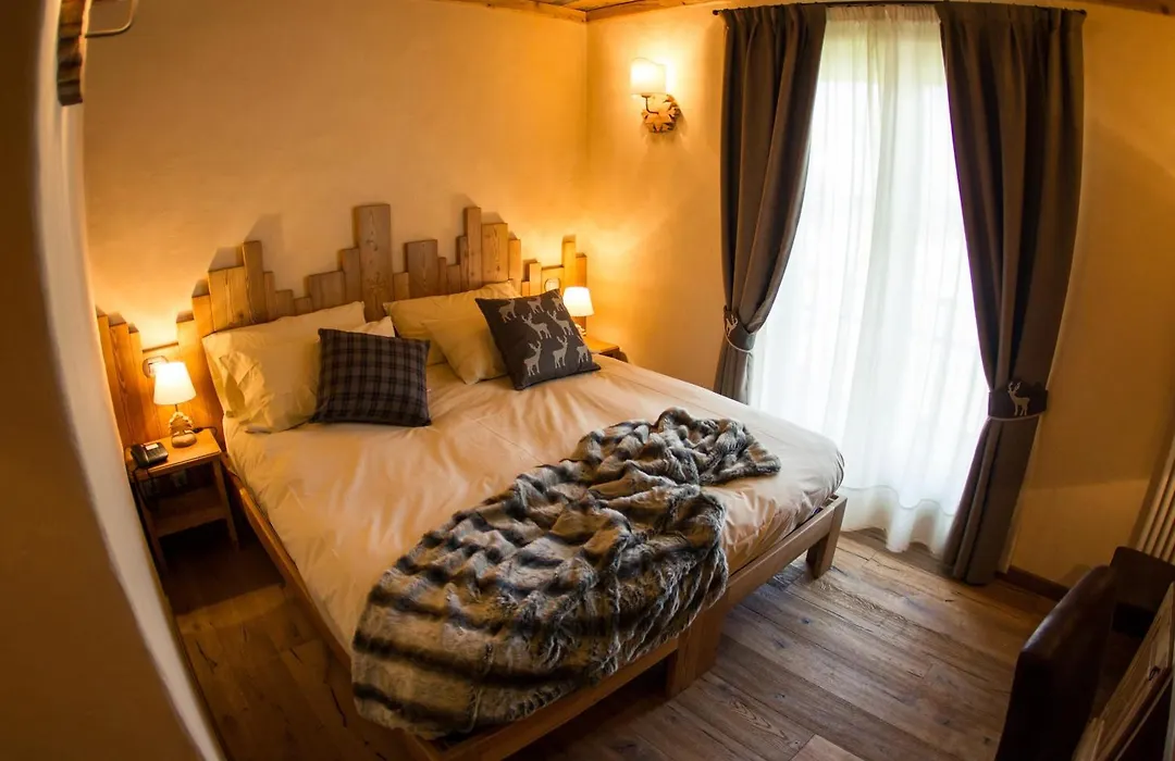 Hotel Les Montagnards-1