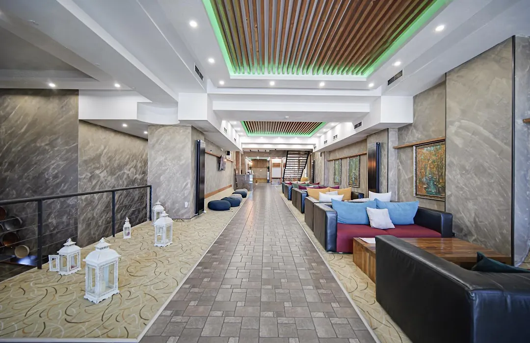 Riverside Boutique Hotel-1