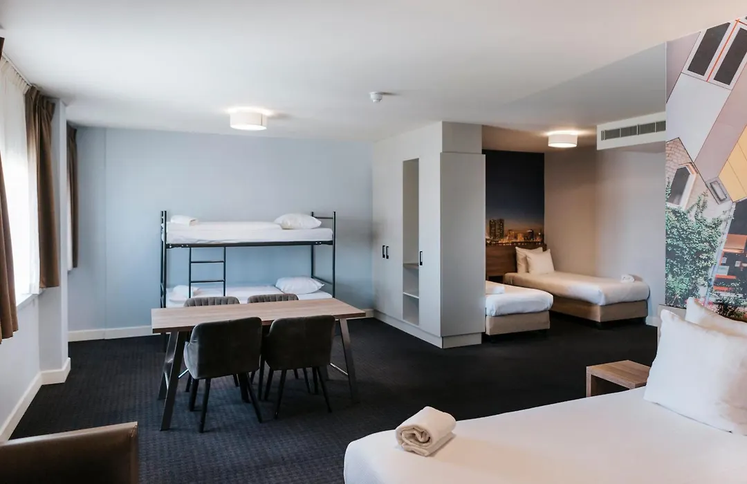 Rotterdam Teleport Hotel-1