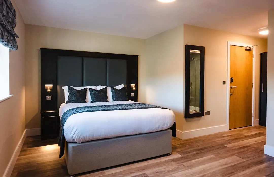 Crown Lodge Hotel-1