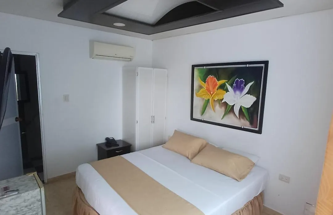 Hotel Dulces Sueños-1