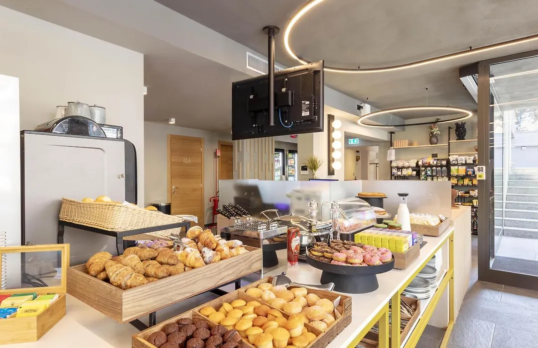 B&B Hotel Genova City Center-1