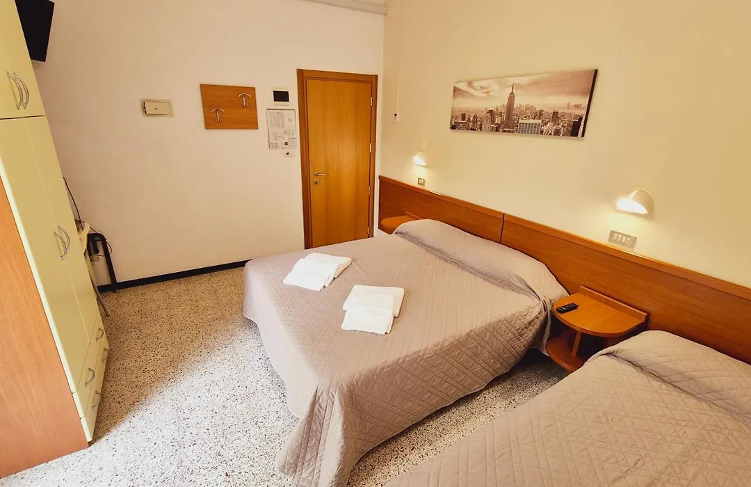 Hotel Arno-1