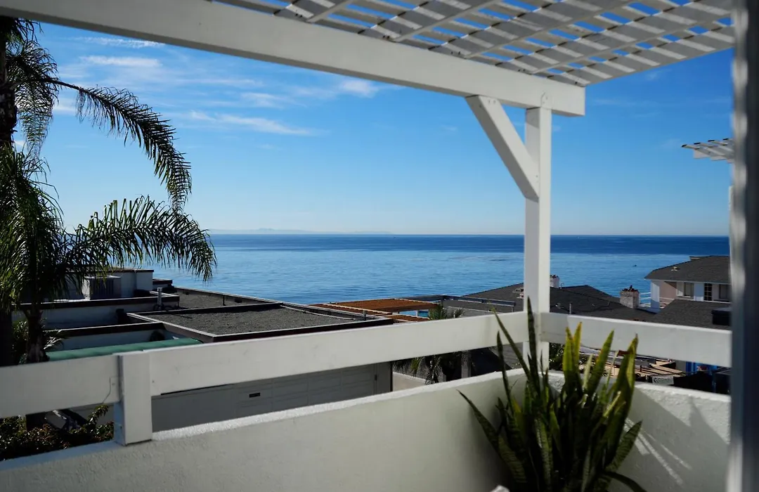 Laguna Cove Hotel-1