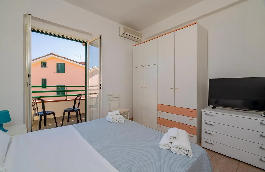 Club Esse Aquilia Beach Village-1