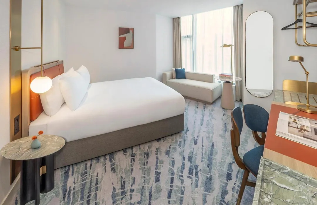 Dorsett Hotel Canary Wharf-1