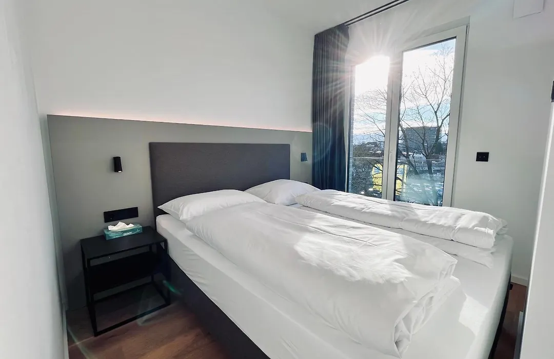 Mikes Apartments Munich-1