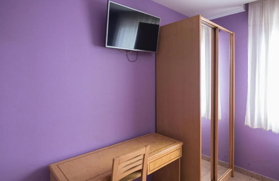 Hostal Don Javier-1