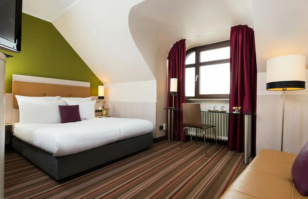 Leonardo Hotel & Residenz Muenchen-1