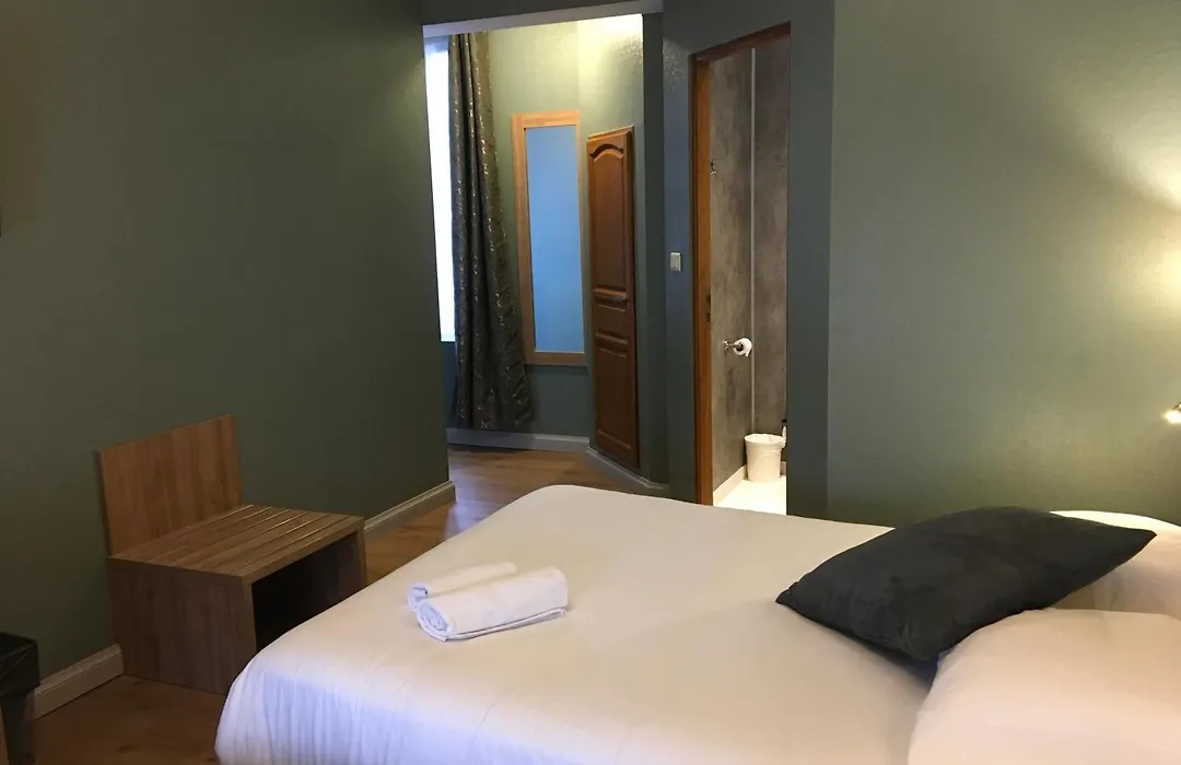 Logis Hotel & Appartements Le Florence-1
