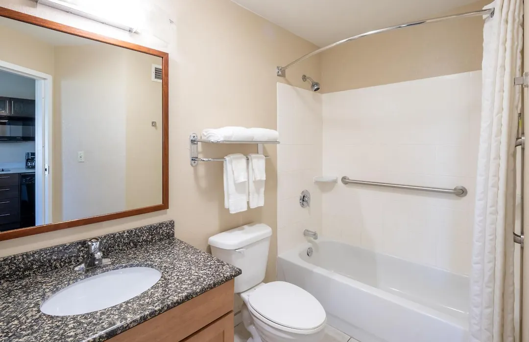 Candlewood Suites Windsor Locks By Ihg-1