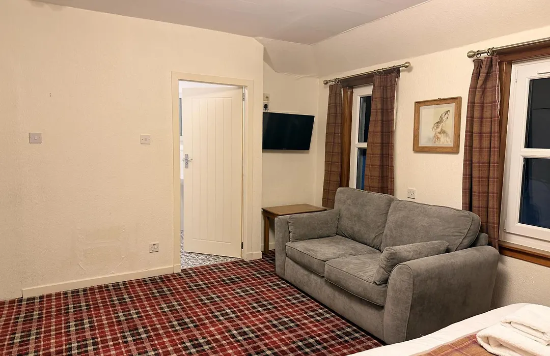 Loch Leven Hotel & Distillery-1