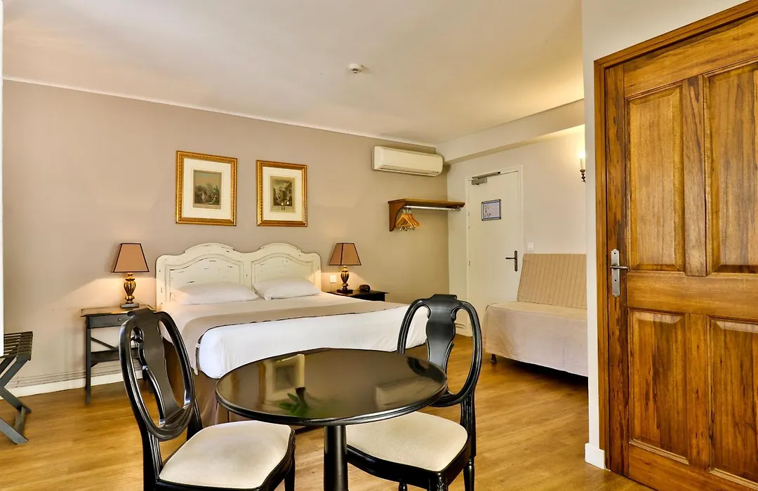 Hotel Du Midi-1