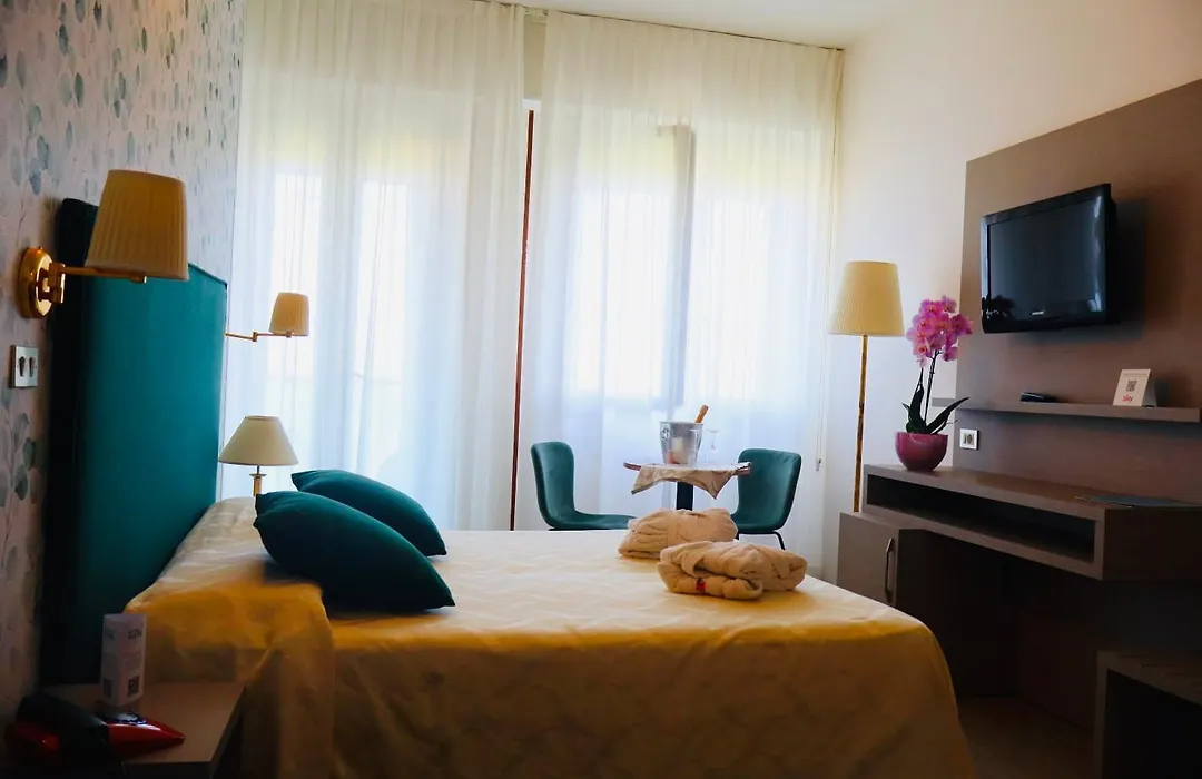 Hotel Majestic-1
