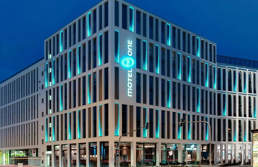 Motel One Köln-Waidmarkt-1