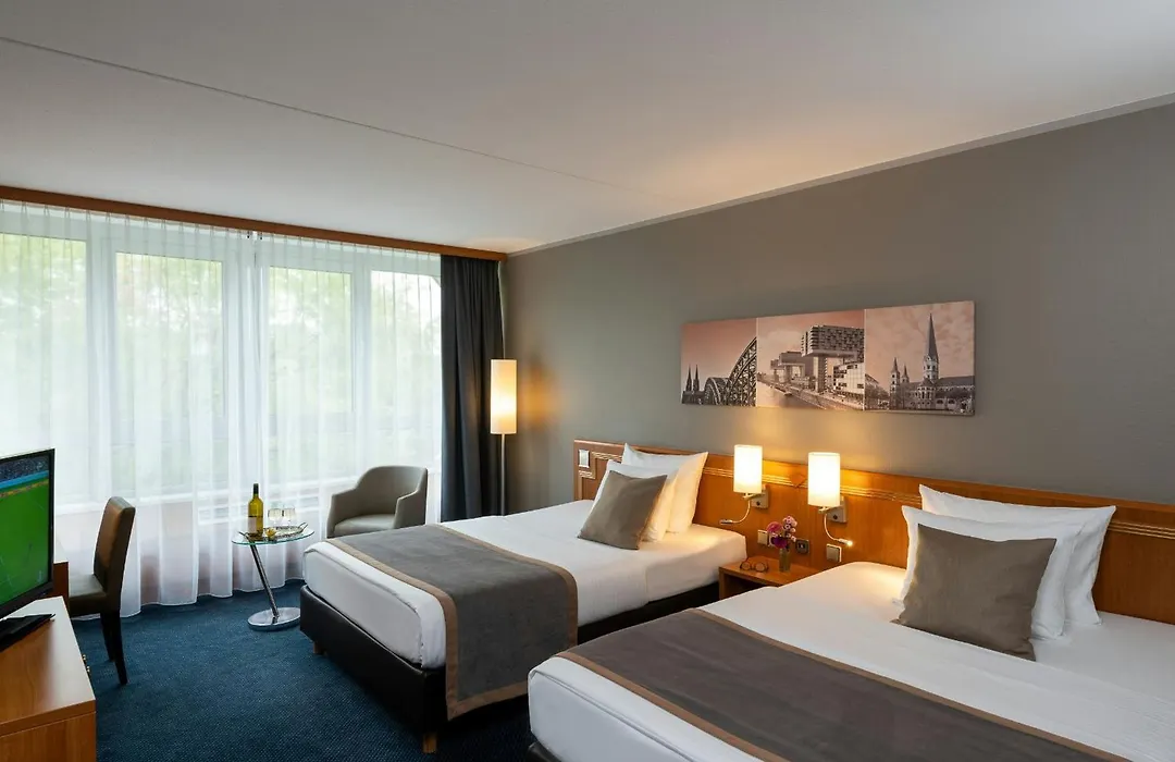 Leonardo Hotel Koeln Bonn Airport-1