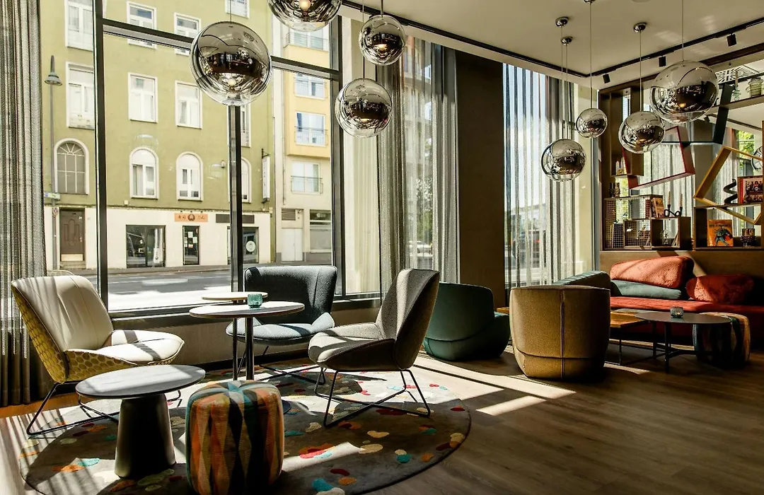 Motel One Köln-Mediapark-1