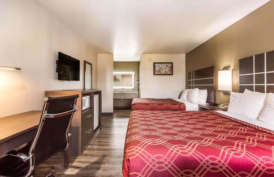 Econo Lodge Inn & Suites Murfreesboro Shopping District-1