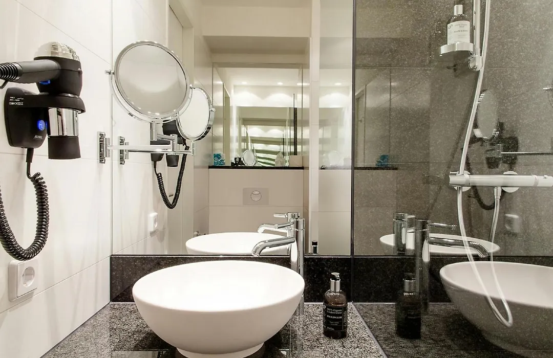 Motel One Glasgow-1