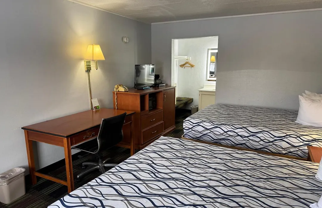 Sprucewood Inn-1