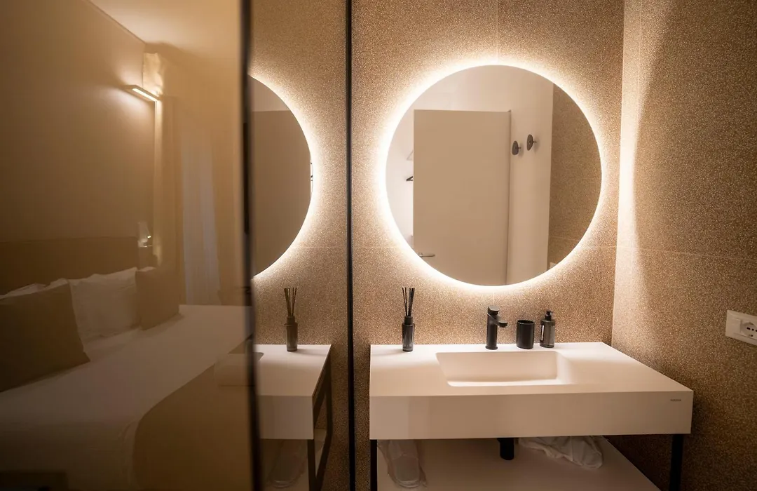 Cicerone'S Luxury Suites-1