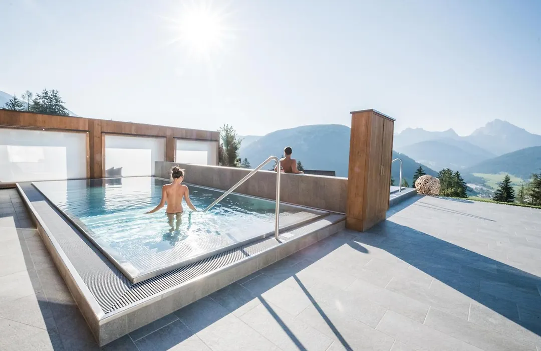 Hotel Alpen Tesitin Panorama Wellness Resort-1