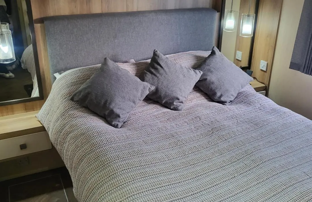47 Venture Caravan Park-1