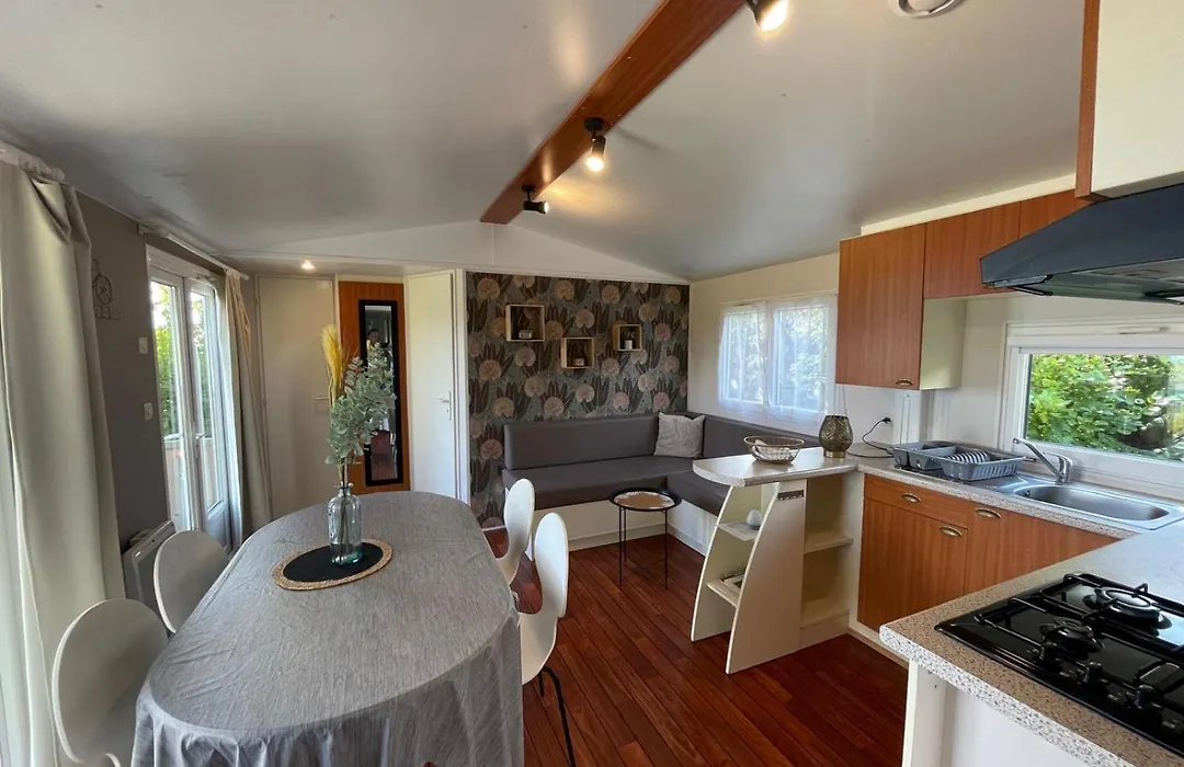 Bungalow, Camping Les Tamaris-1