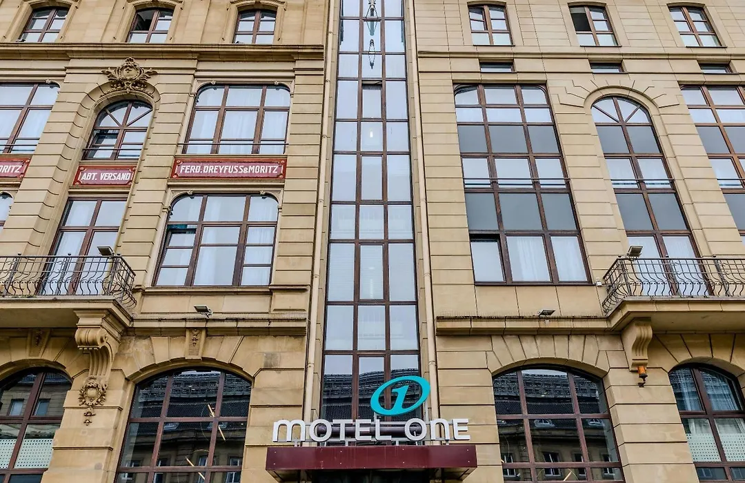 Motel One Frankfurt-Hauptbahnhof-1