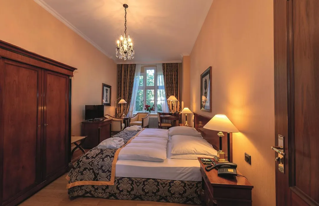 Hotel Altes Gymnasium-1