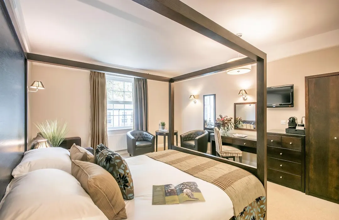 Forest Lodge Hotel-1