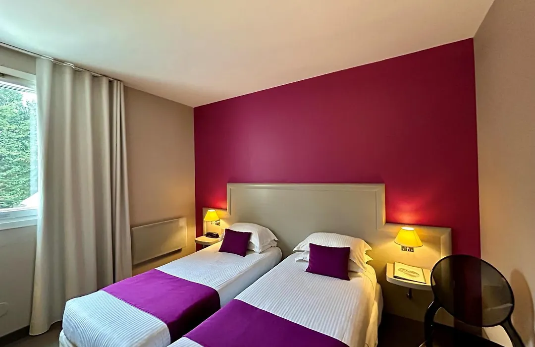 Hotel Les Jardins D'Adalric-1