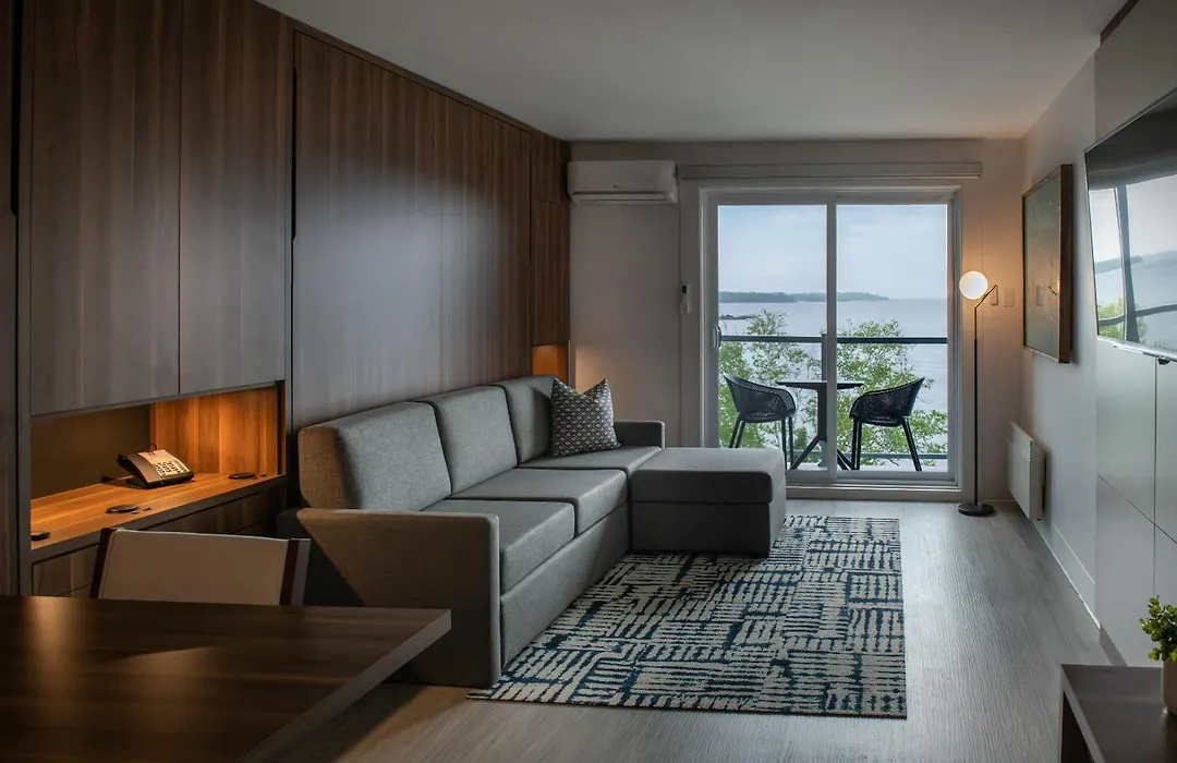 Auberge Des Iles, Un Hotel Hyvi-1