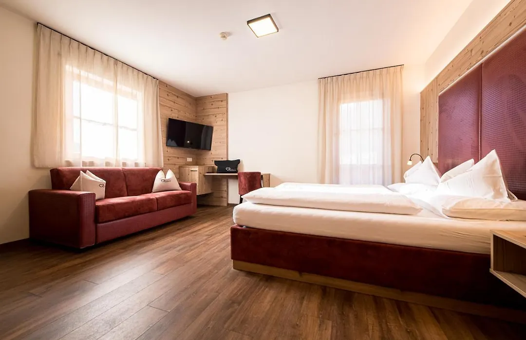 Hotel Waldheim-1