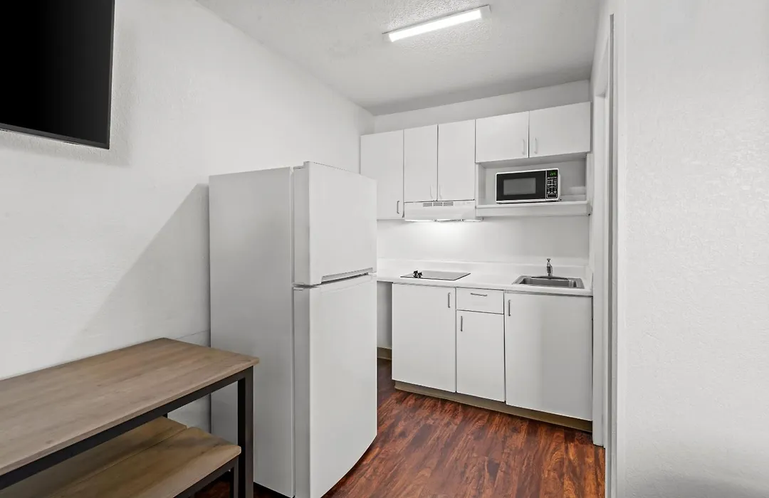 Birch Hill Suites Kansas City - Independence-1