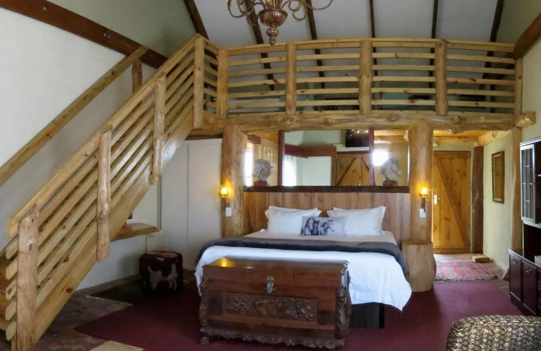 Tniqua Stable Inn-1