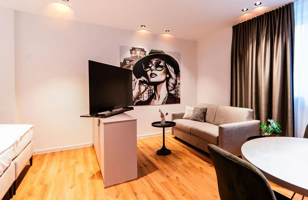 Hotel Am Triller - Hotel & Serviced Apartments - Pool & Relax Lounge-1