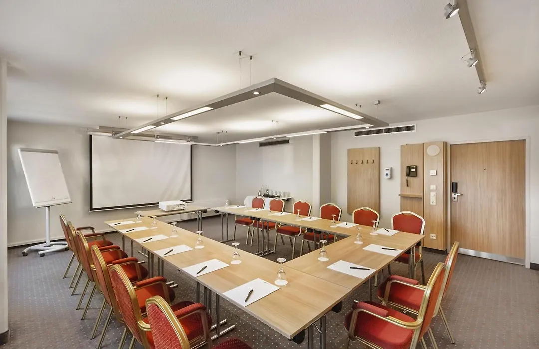 H+ Hotel Bochum-1