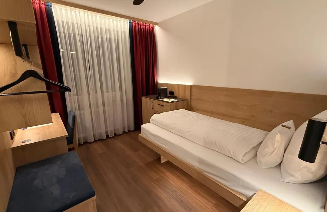 Hotel Antares Muenchen-1