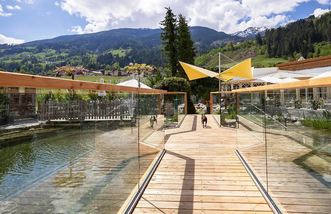Hotel Magdalena im Zillertal - Urlaub mit Hund-1