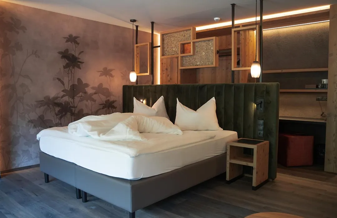 Almhotel Glieshof-1