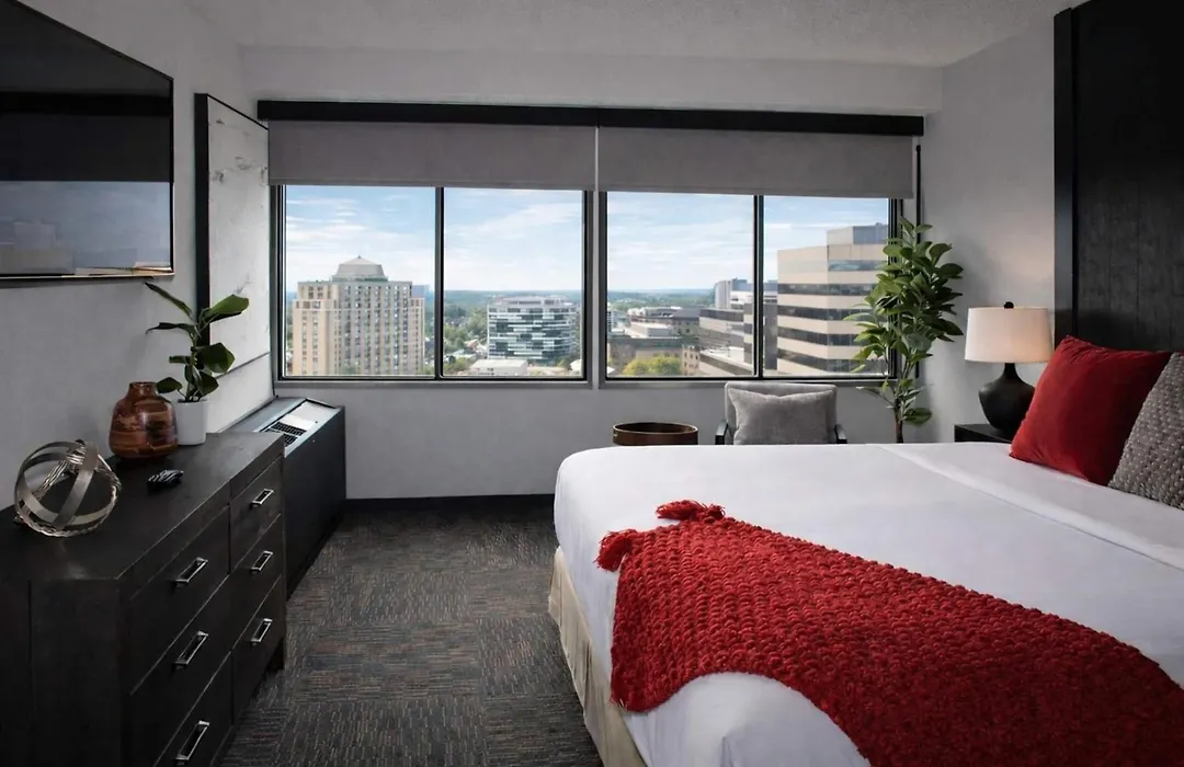 Ramada Plaza By Wyndham Regina Downtown-1