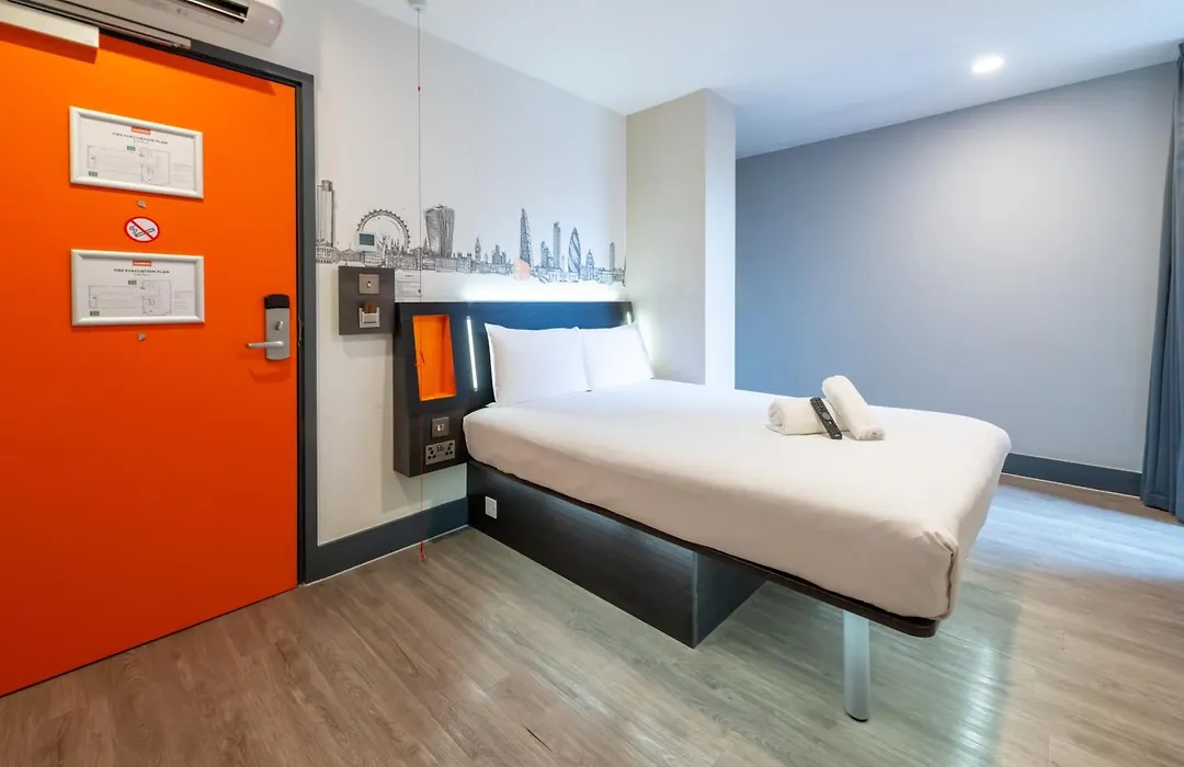 Easyhotel London City Shoreditch-1