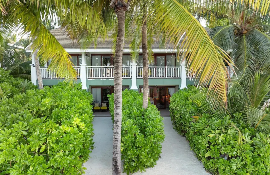 Saii Lagoon Maldives, Curio Collection By Hilton-1