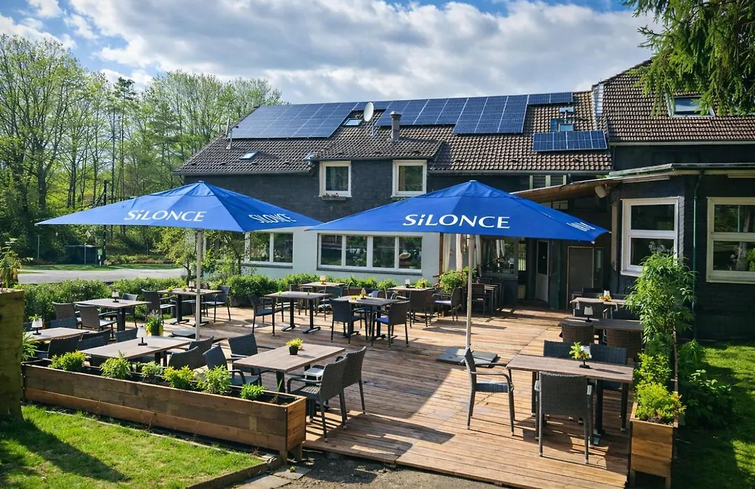 Silonce Hotels & Restaurant-1