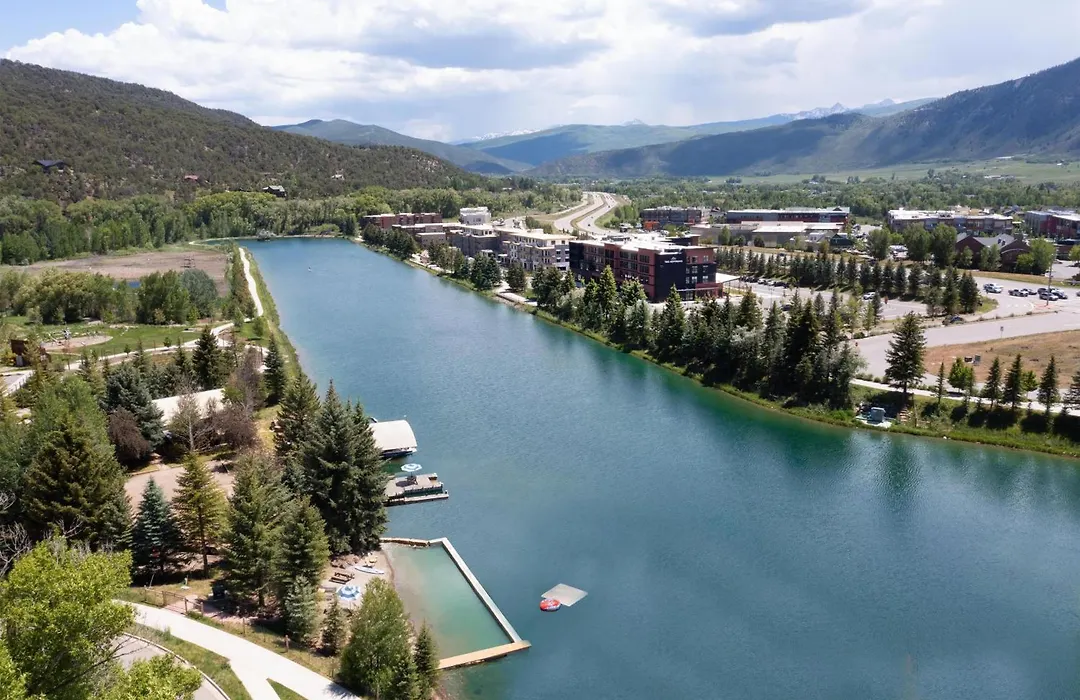 The Hoffmann Hotel Basalt Aspen Tapestry Collection Hilton-1