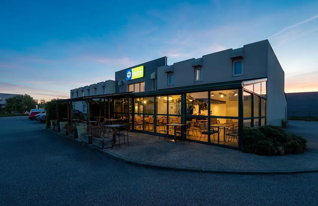 Sure Hotel By Best Western Valence Nord-Restaurant-1
