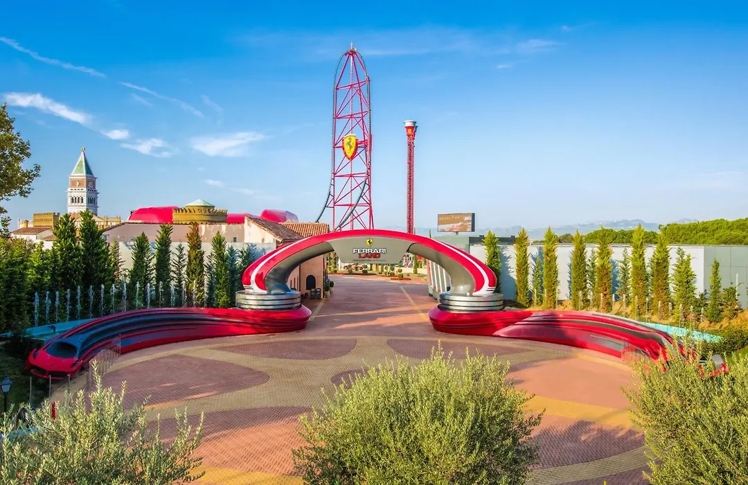 Ponient Pirámide Salou by PortAventura World-1